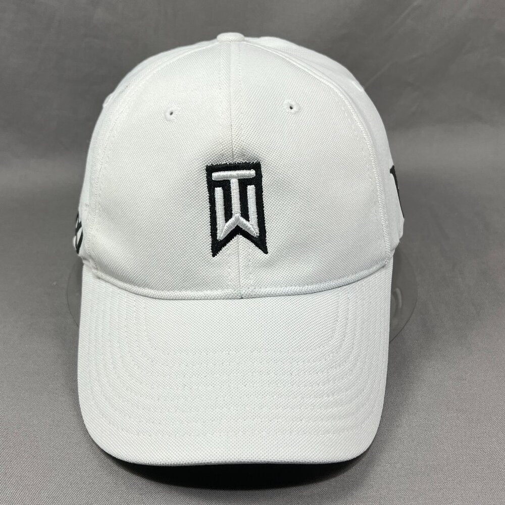 Nike Tiger Woods Swoosh Golf Flexfit L/XL Hat Cap White Curved Bill Outdoor Mens